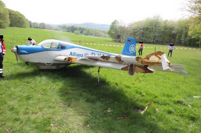 Der Pilot hatte einen Schutzengel und rettende Äste - Absturz in Eßweiler