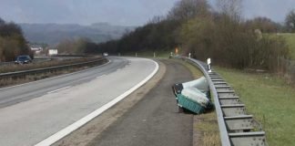 Sofa auf der A62