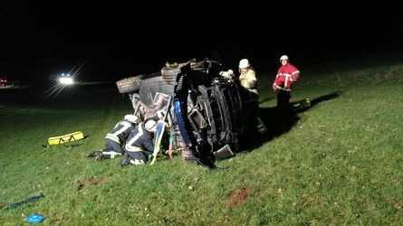 Verunfalltes Fahrzeug in Katzweiler