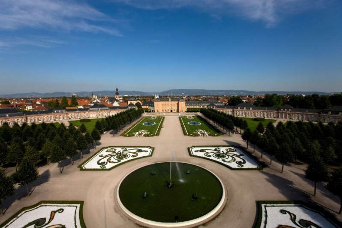 Schloss und Schlossgarten Schwetzingen (Foto: SSG-Pressebild/Achim Mende)