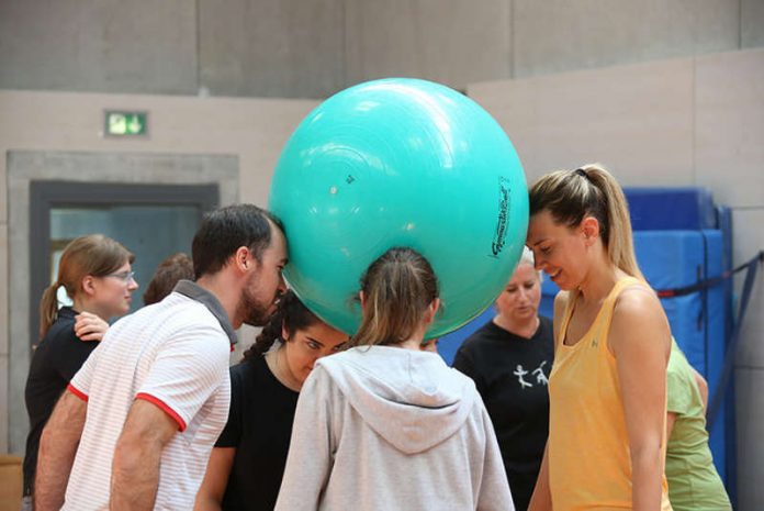 Einige der Kongressteilnehmer im Haus des Sports in Stuttgart (Foto: Schwäbischer Turnerbund)