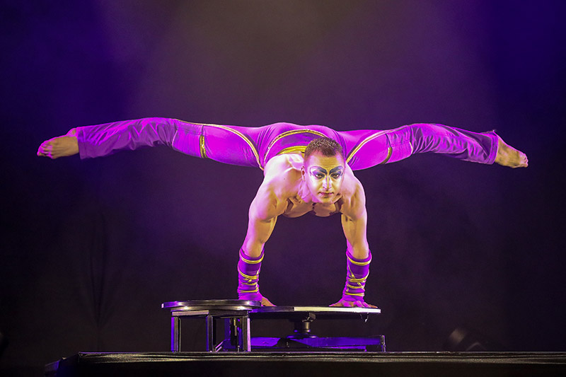 Andrey Katkov - Körperbeherrschung pur (Foto: Boris Korpak)