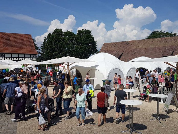 Bereits zum 23. Mal lädt die BASF zum Mitmachen, Lernen und Staunen auf den Gutsbetrieb Rehhütte ein. Auf einem der größten Bauernmärkte in Rheinland-Pfalz wird den Besuchern ein bunter Mix aus Informationen und Unterhaltung für die ganze Familie geboten. (Foto: BASF SE)