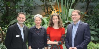 Ina Hartwig mit Miguel Casares, Sven Klimpel und Lisa Maria Schulte (Foto: Zoo Frankfurt)
