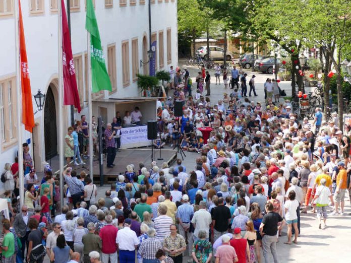 Theaterfest (Foto: Stadt Ettlingen) Theaterfest (Foto: Stadt Ettlingen)