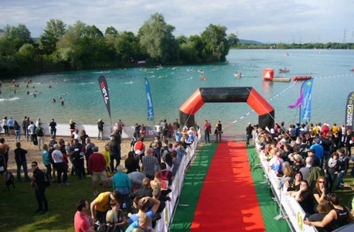 Schwimmbereich eines Triathlons in Nordbaden (Foto: Hannes Blank)