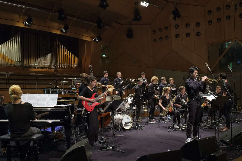 United Big Band aus Berlin wurde gestern im hr-Sendesaal in Frankfurt mit dem „Jazzpreis des Deutschen Musikrates und der Hansahaus-Studios Bonn“ ausgezeichnet. (Foto: Deutscher Musikrat, Dirk Ostermeier)