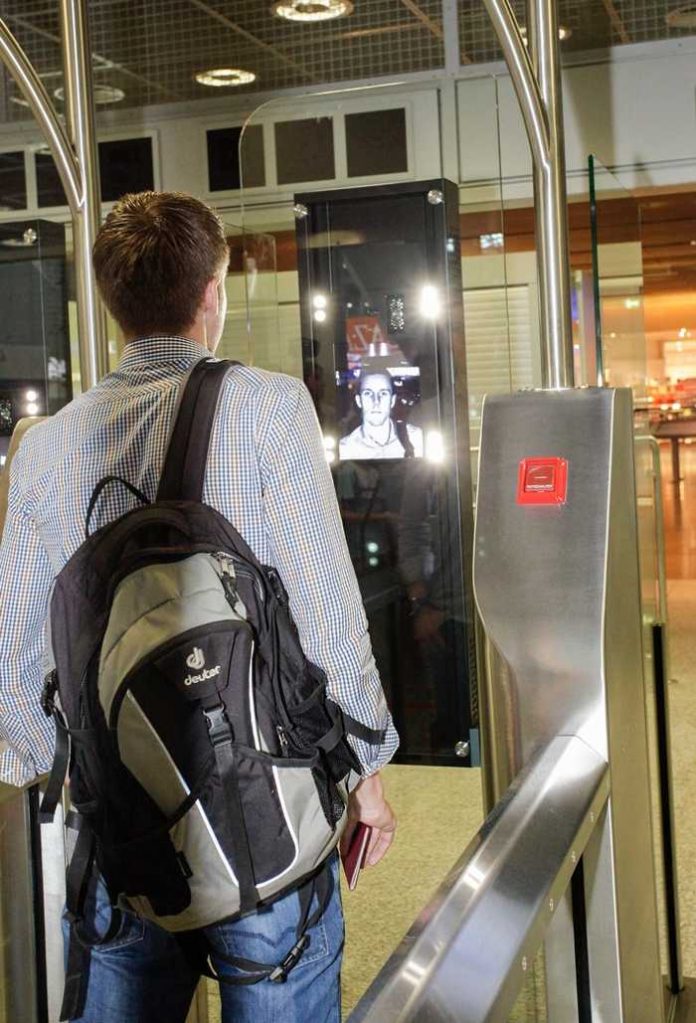 EasyPASS - automatisierte Grenzkontrolle am Flughafen Frankfurt am Main (Symbolfoto, Foto: Fraport AG)