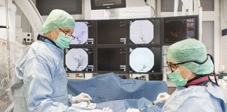 Thrombektomie: Bei rund jedem zehnten Schlaganfall-Patienten muss das Gerinnsel mit einem Katheter aus der blockierten Arterie entfernt werden (Foto: UMM)