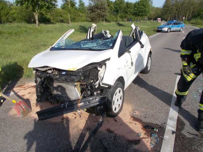 Unfallbeteiligtes Fahrzeug Unfallbeteiligtes Fahrzeug