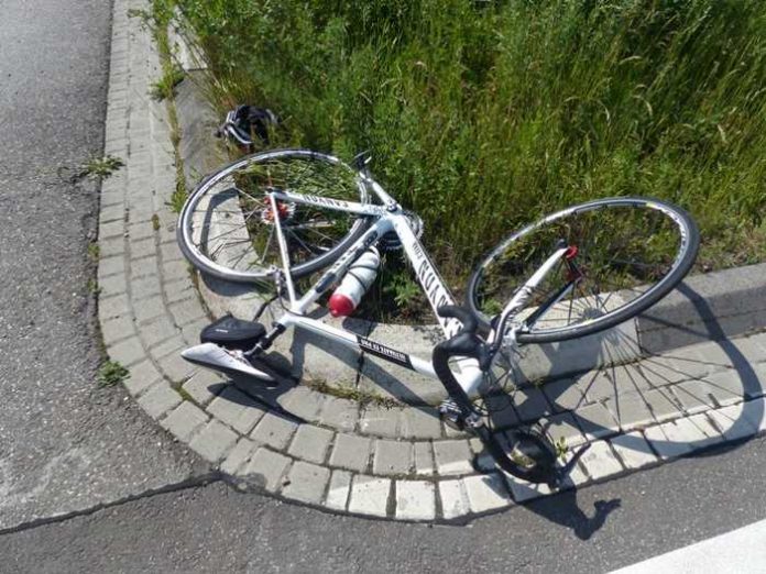 Unfallstelle mit Fahrrad