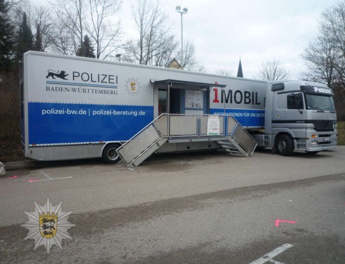 Informationsfahrzeug des Landeskriminalamtes Baden-Württemberg (Foto: Polizei BW)