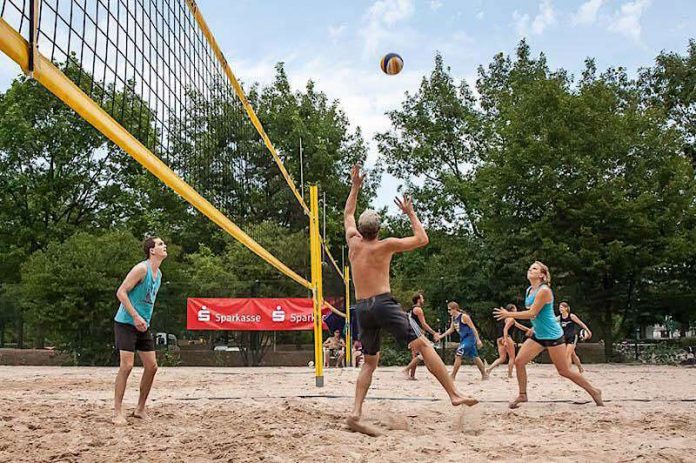 Beach-Volleyball beim SSC Karlsruhe (Foto: SSC Karlsruhe) Beach-Volleyball beim SSC Karlsruhe (Foto: SSC Karlsruhe)