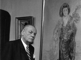 Der St. Ingberter Sammler Franz Josef Kohl-Weigand vor Max Slevogts Gemälde "Sada Yakko", das er 1941 erworben hatte und das sich heute im Saarlandmuseum in Saarbrücken befindet. (Foto: Stadtarchiv St. Ingbert)