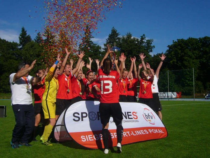 Siegerfoto des Verbandspokalfinals 2017, das der TSV Neckarau gewann (Foto: Hannes Blank)