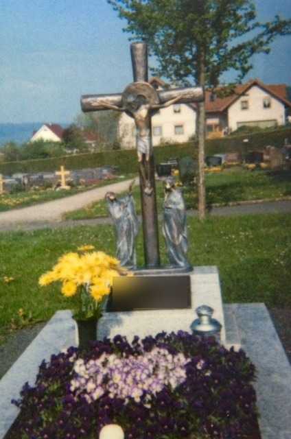 Wo ist diese Bronzestatue? Hinweise bitte an die Polizei unter Verweis auf diese Meldung Wo ist diese Bronzestatue? Hinweise bitte an die Polizei unter Verweis auf diese Meldung
