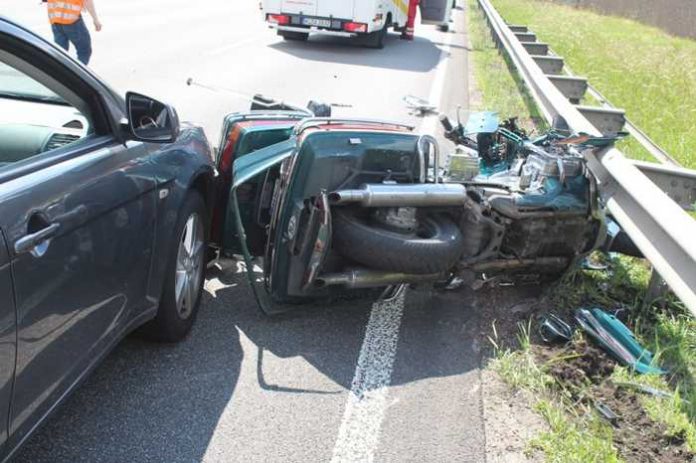 Unfallbeschädigtes Motorrrad