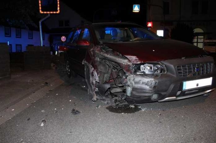 Unfallfahrzeug Unfallfahrzeug