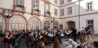 Abschlusskonzert im Rathaushof (Foto: Holger Knecht)