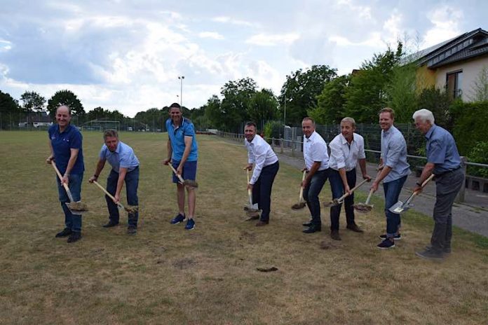 Symbolischer Beginn der Bauarbeiten (Foto: Stadt Sinsheim)