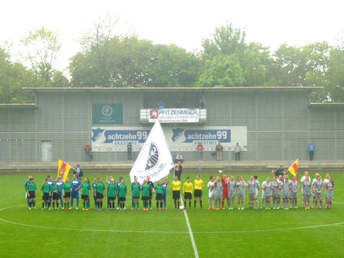 Spieleröffnung im Dietmar Hopp-Stadion (Foto: Hannes Blank)