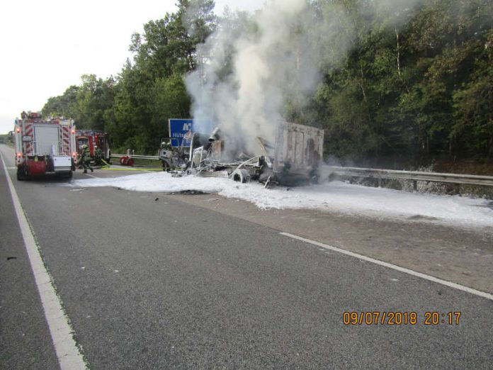 Lkw-Brand A 62 (Foto: Polizei RLP)