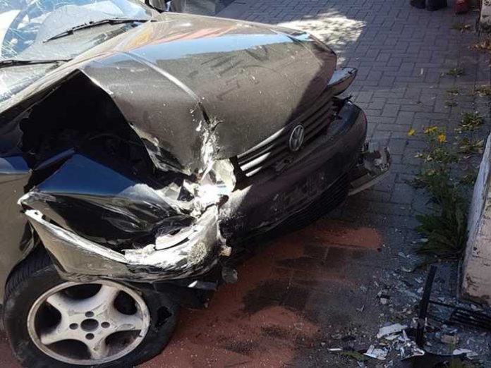 Unfallbeschädigter VW Polo, Worms, Scheidtstraße Unfallbeschädigter VW Polo, Worms, Scheidtstraße