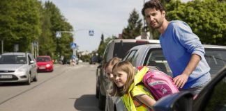 Eltern sollten auf Gefahrenstellen auf dem Schulweg hinweisen. (Foto: ADAC /Stefanie Aumiller)