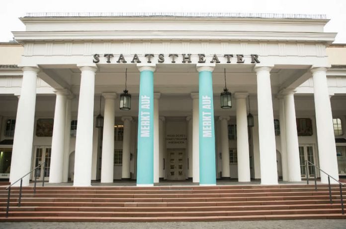 Hessisches Staatstheater Wiesbaden (Foto: Sven-Helge Czichy)