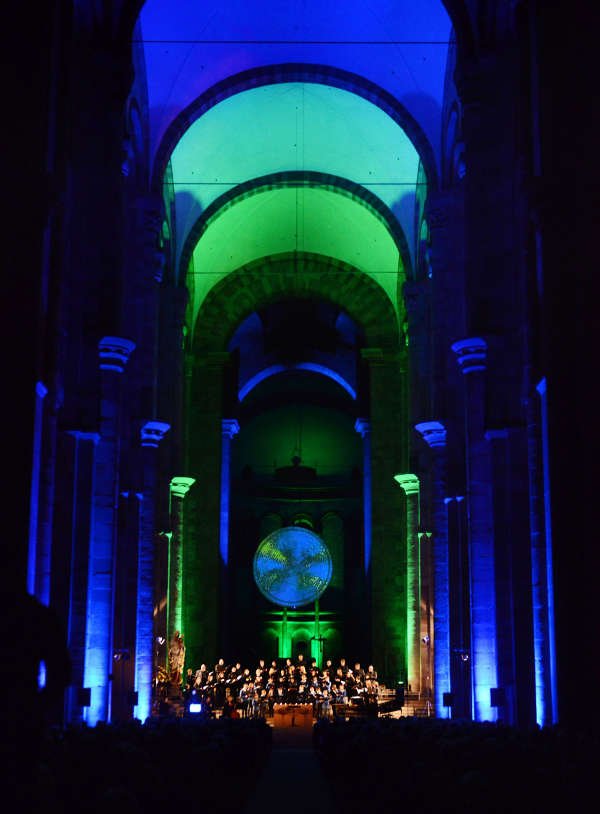 Der illuminierte Dom (Foto: Dommusik Speyer/Klaus Landry)