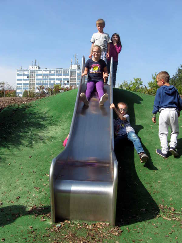 Rutsche Spielplatz Rutsche Spielplatz