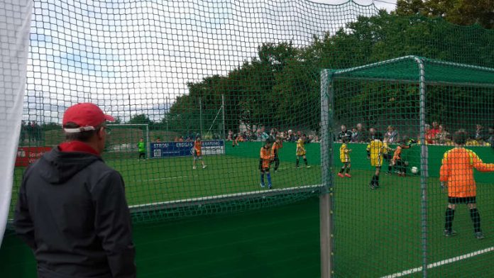 Engagiert haben die jungen Fußballer im vergangenen Jahr gespielt. Gewonnen hat das 2. Fußballturnier der Grundschulen der Verbandsgemeinde Dannstadt-Schauernheim die Mannschaft 2 aus Dannstadt-Schauernheim. (Foto: Verbandsgemeindeverwaltung Dannstadt-Schauernheim) Engagiert haben die jungen Fußballer im vergangenen Jahr gespielt. Gewonnen hat das 2. Fußballturnier der Grundschulen der Verbandsgemeinde Dannstadt-Schauernheim die Mannschaft 2 aus Dannstadt-Schauernheim. (Foto: Verbandsgemeindeverwaltung Dannstadt-Schauernheim)