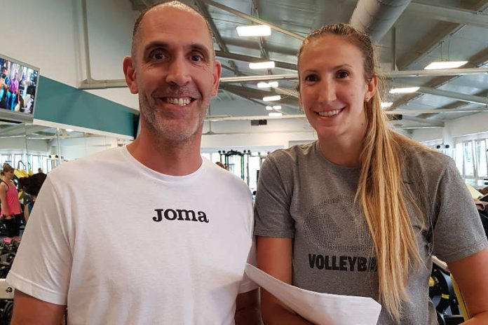 Jennifer Hamson hier bereits bei ihren ersten Trainingseinheiten, mit Co- und Athletiktrainer Christian Sossenheimer (Foto: VCW)