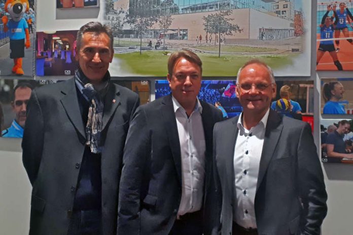 Der neue Aufsichtsrat der VC Wiesbaden Spielbetriebs GmbH (v.l.): Ulrich Schwaab, Holger Elze und Peter Bartholomäus (Foto: VCW)