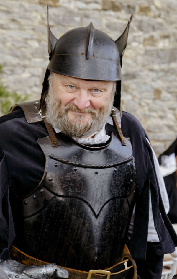 Ritter Götz von Berlichingen besucht am 29. September den Kinder- und Familientag in Neckargerach, der unter dem Motto „Ritter, Burgen, Mittelalter“ steht. (Foto: Berthold Appler)