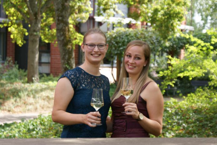 Die SÜW-Weinhoheiten (Foto: Südliche Weinstrasse e.V.)