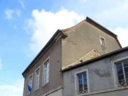 Der Finklerhof im Landauer Stadtdorf Godramstein entstand im 18. und 19. Jahrhundert. Es ist geplant, ihn künftig für ein Wohnprojekt 55 plus zu nutzen. (Foto: Stadt Landau in der Pfalz)