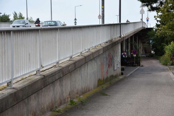 Der marode nördliche Teil der Landauer Horstbrücke soll abgerissen und neu aufgebaut werden. (Foto: Stadt Landau in der Pfalz)