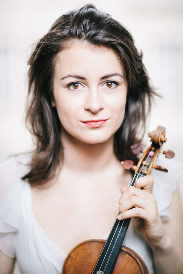 Violinistin Liya Petrova (Foto: Alexander A. Kharlamov)