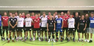 Volleyballer der beiden Mannschaften (Foto: privat)