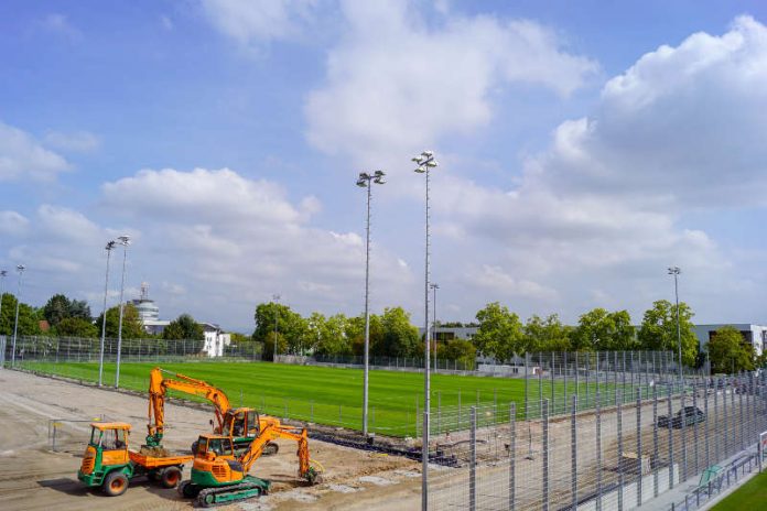 Trainingsplatz mit Baustelle (Foto: Mainz 05)