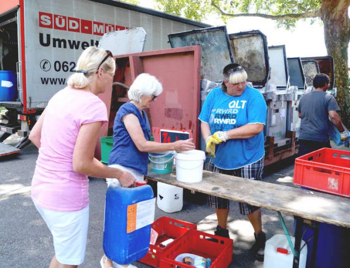 Bei der Schadstoffsammlung können Sonderabfälle in haushaltsüblichen Mengen kostenlos abgegeben werden. (Foto: ebwo)