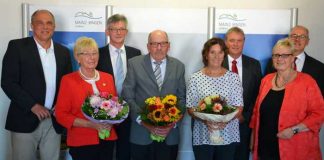 v.l.n.r.: Bürgermeister der Gemeinde Jugenheim Herbert Petri, Gudrun Schick, Bürgermeister der VG Nieder-Olm Ralph Spiegler, Wendelin Sieben, Ulrike Biglari, SPD-Gemeinderatsmitglied Klaus Wilms (Sörgenloch), Landrätin Dorothea Schäfer, Bürgermeister der Gemeinde Sörgenloch Dr. Frieder März. Copyright: Kreisverwaltung Mainz-Bingen.