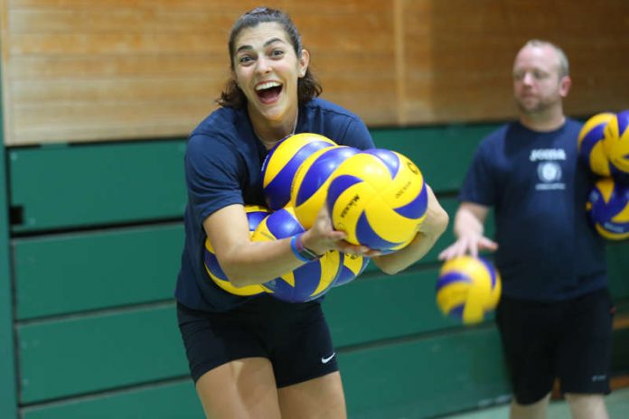 VCW-Zuspielerin Morgan Bergren freut sich auf die erste Testspielreise (Foto: Detlef Gottwald)