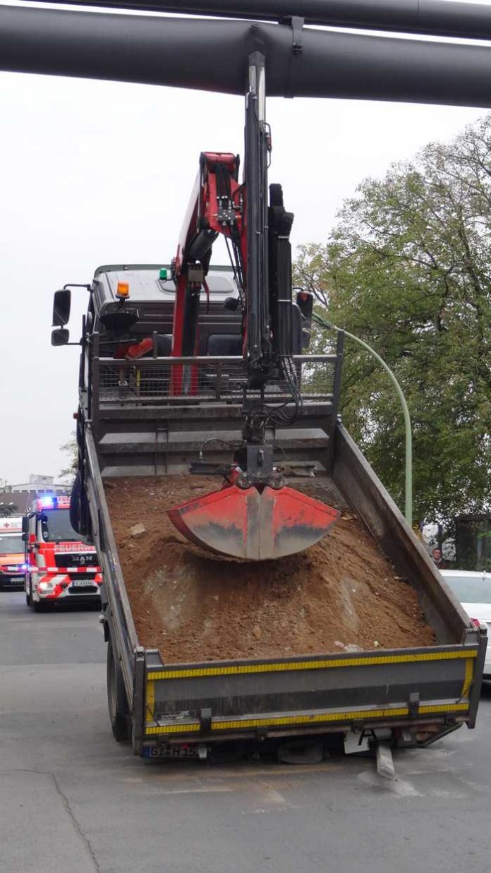 LKW-Fahrerkabine hochgehoben