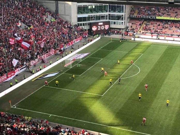 Fußball auf dem Betzenberg (Foto: Polizei RLP)