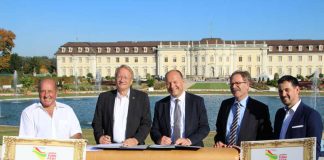 Auf dem Bild (von links): Franz Weckesser (Stellvertretender Vorsitzender des Stadtverbands für Sport Ludwigsburg), Wolfgang Drexler (Präsident Schwäbischer Turnerbund), Werner Spec (Oberbürgermeister Stadt Ludwigsburg), Konrad Seigfried (Erster Bürgermeister Stadt Ludwigsburg), Raphael Dahler (Leiter des Fachbereichs Sport und Gesundheit der Stadt Ludwigsburg). (Foto: STB)