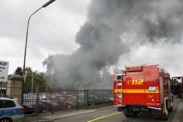 Brand im Industriegebiet