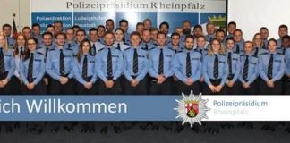 Gruppenfoto der neuen Polizisten