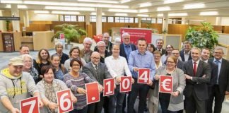 Die Stifter der Stiftergemeinschaften der Sparkasse Vorderpfalz für Ludwigshafen und Speyer übergeben Spenden an 24 Vereine und Organisationen. Foto Sparkasse Vorderpfalz / Klaus Venus:
